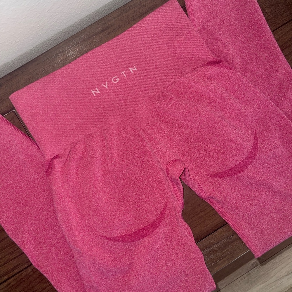 NVGTN Contour Leggings